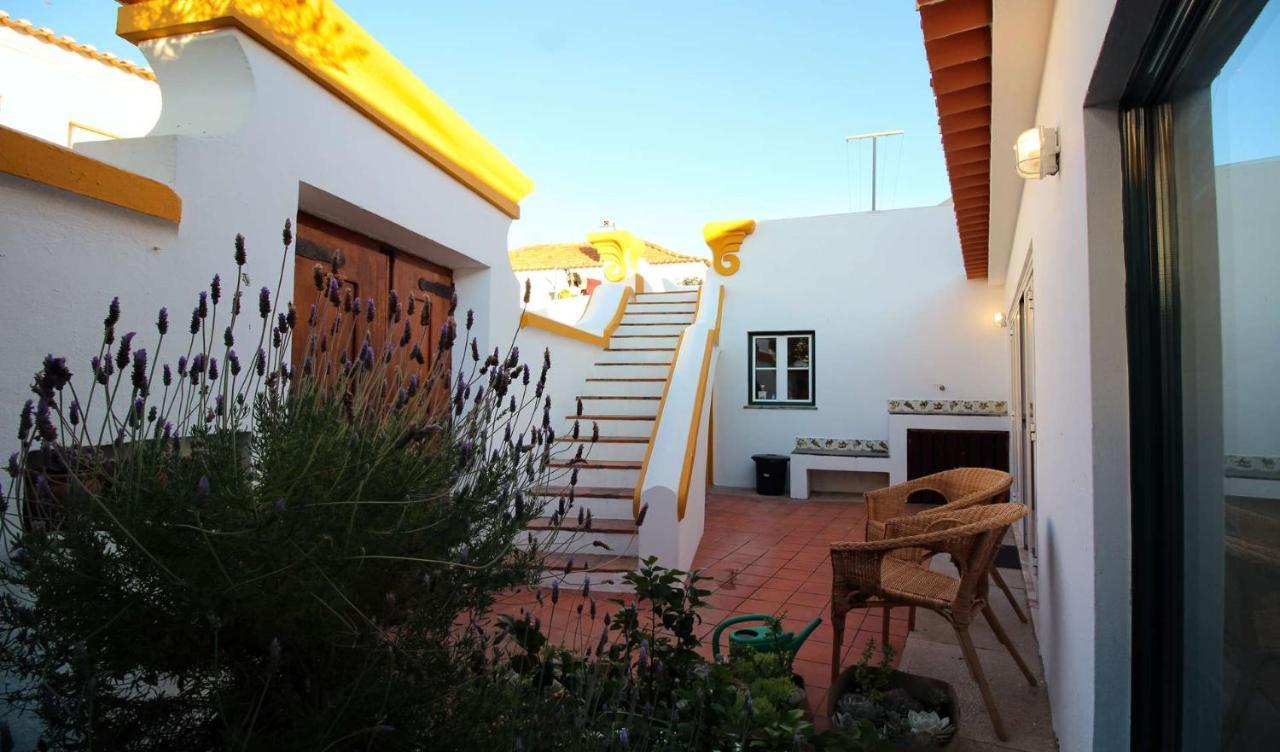 Casa Ocre Holiday home